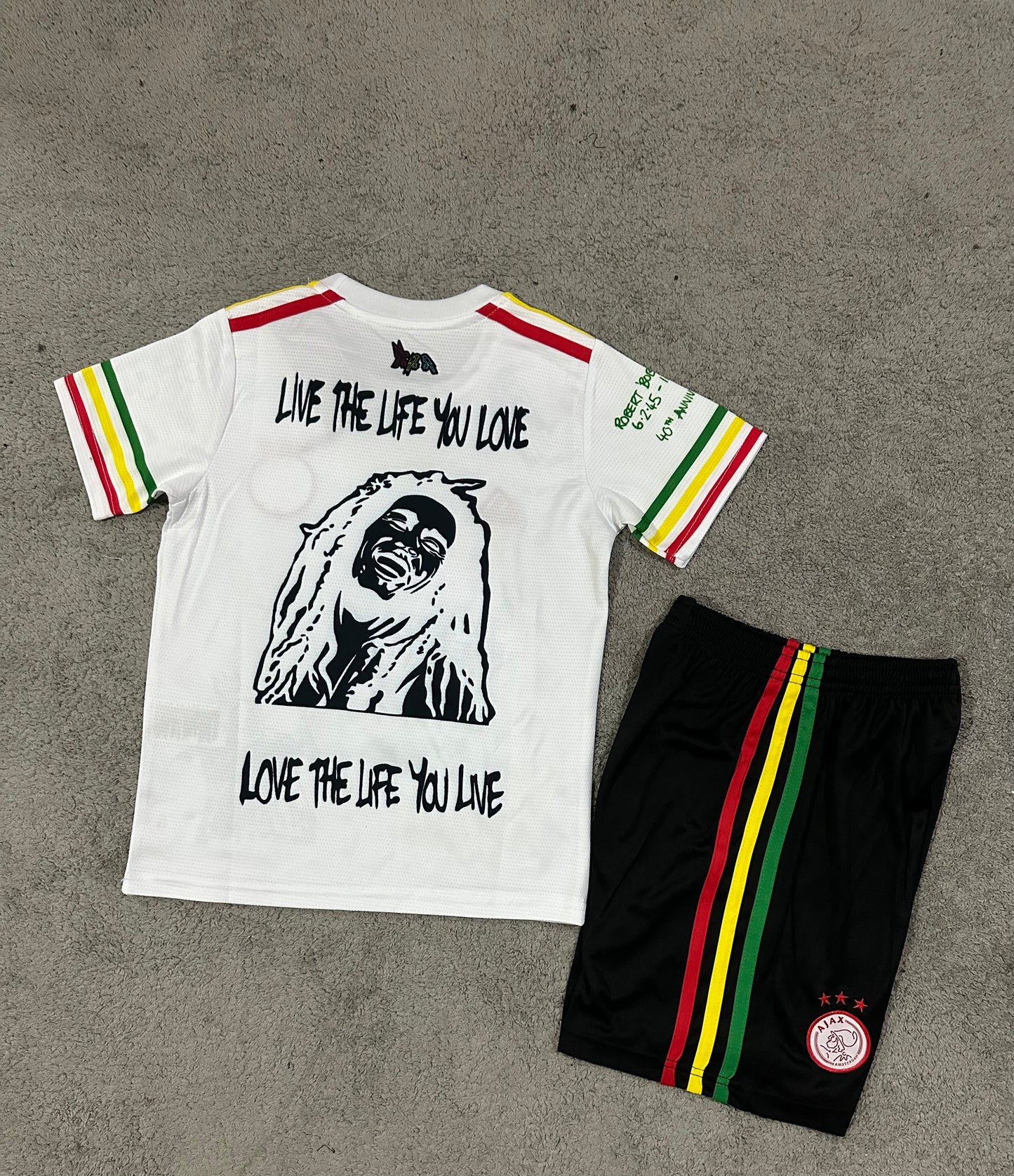 Kit Infantil Ajax Edição Especial Bob Marley 25/26 - Branco