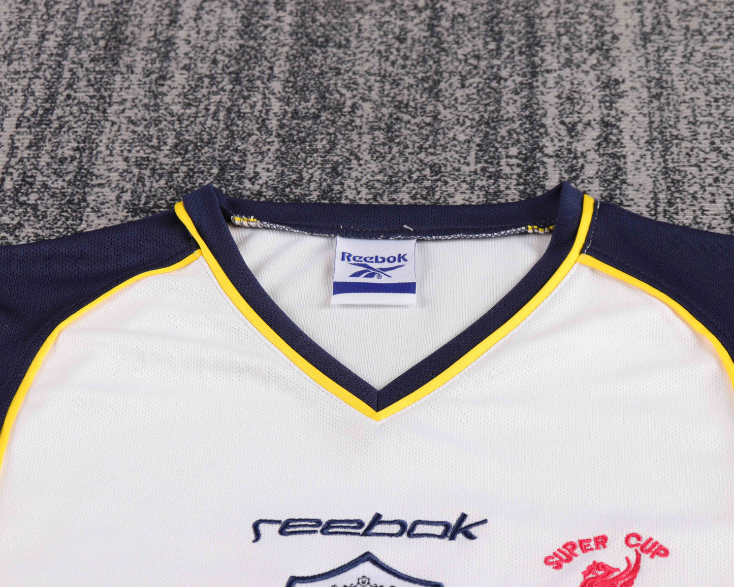 Kit Infantil Liverpool Away RetrƓ 01/02 Reebok - Branco
