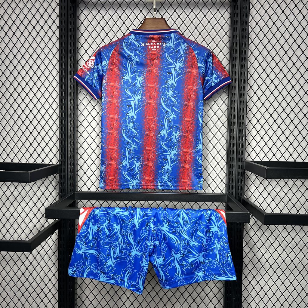 Kit Infantil Crystal Palace Home 24/25 Macron - Azul e Vermelho