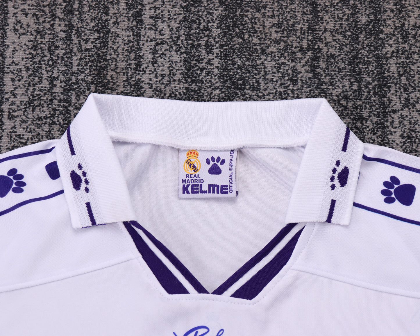 Kit Infantil Real Madrid Home RetrƓ 96/97 Kelme - Branco
