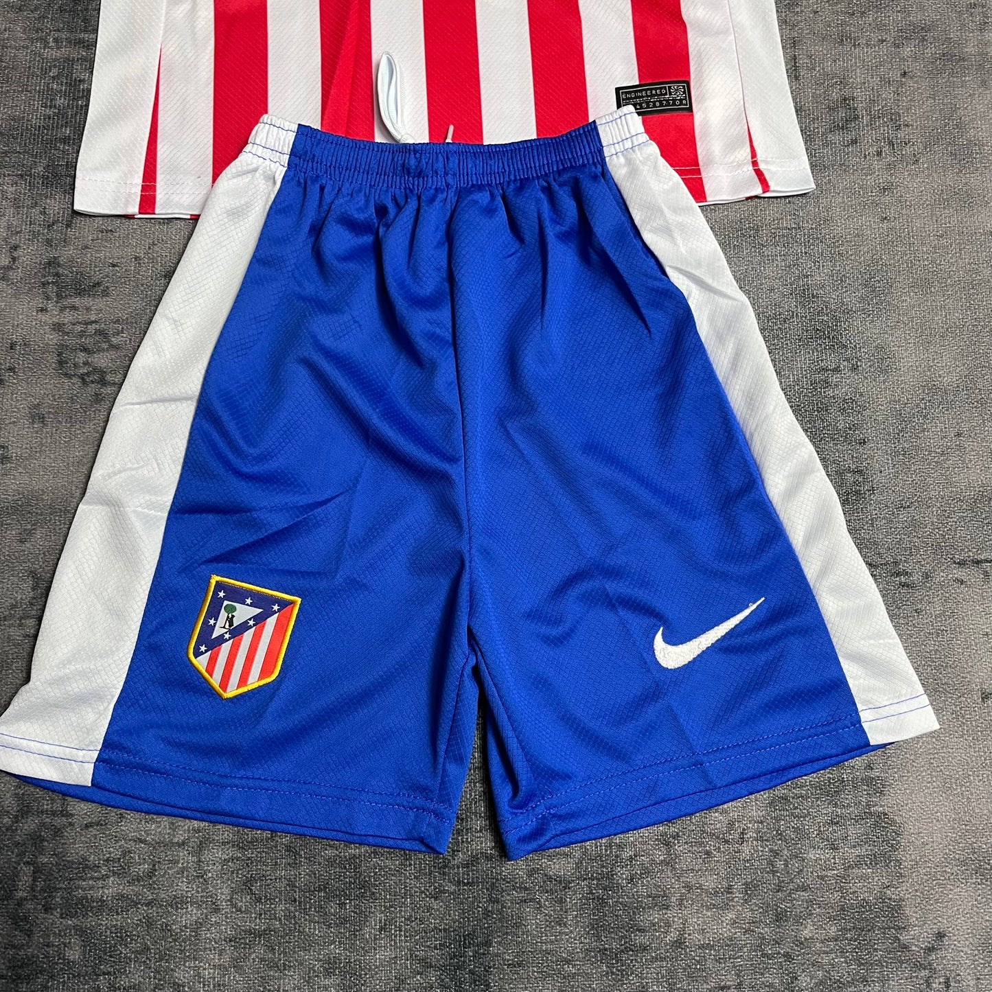 Kit Infantil Atlético de Madrid Home 25/26 -Vermelho e Branco