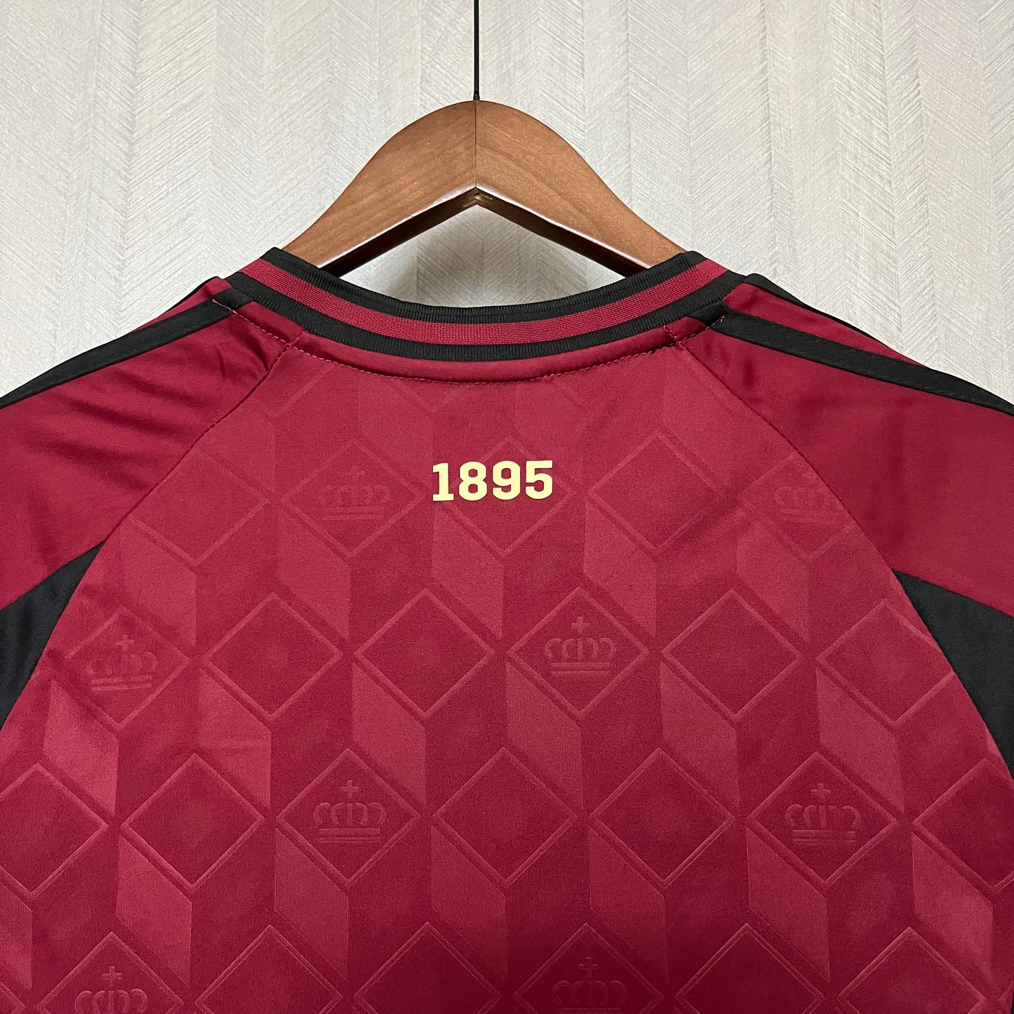 Kit Infantil Bélgica Home 24/25 -Vermelho Vinho