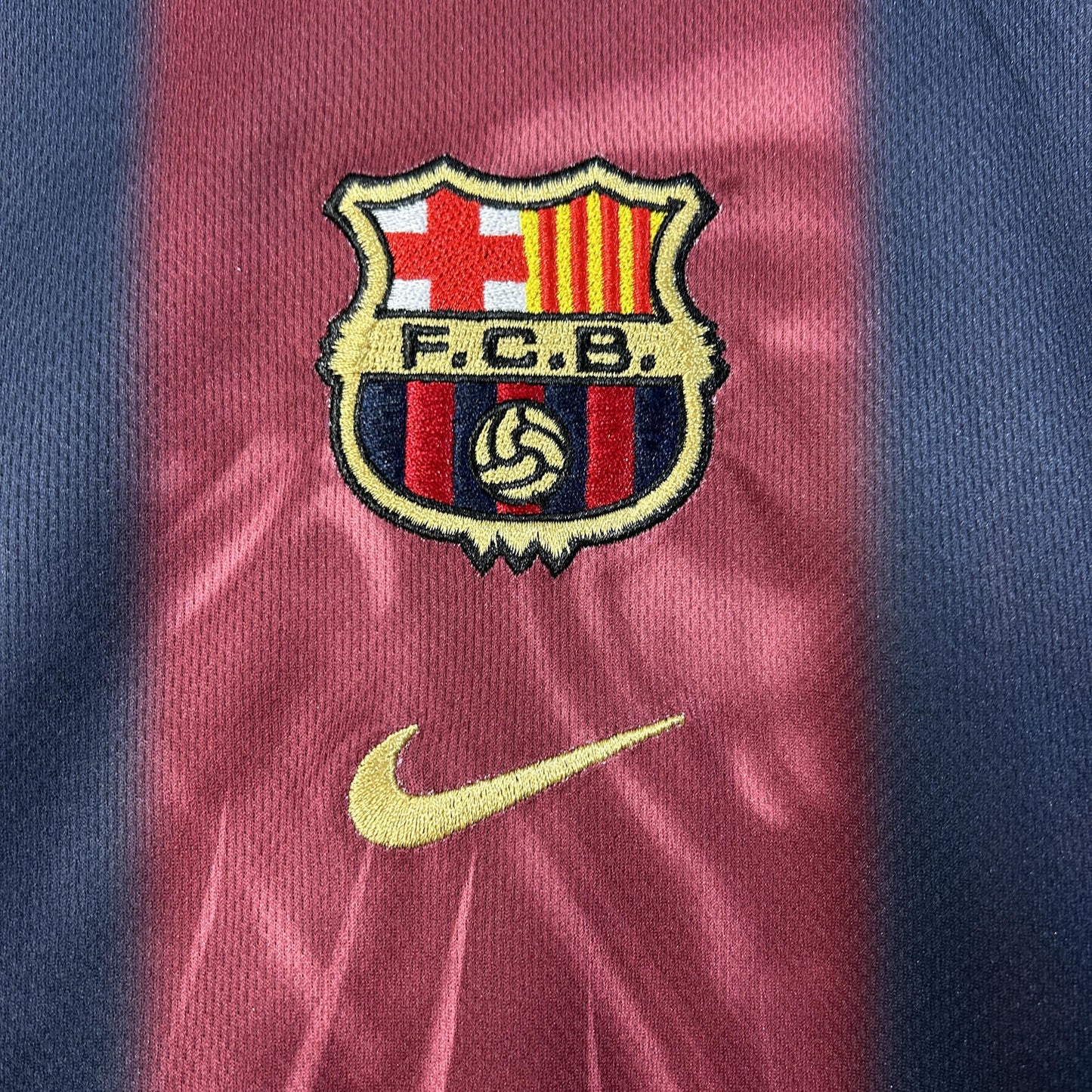 Kit Infantil Barcelona x Travis Scott Ediçao Especial 25/26 - Grená