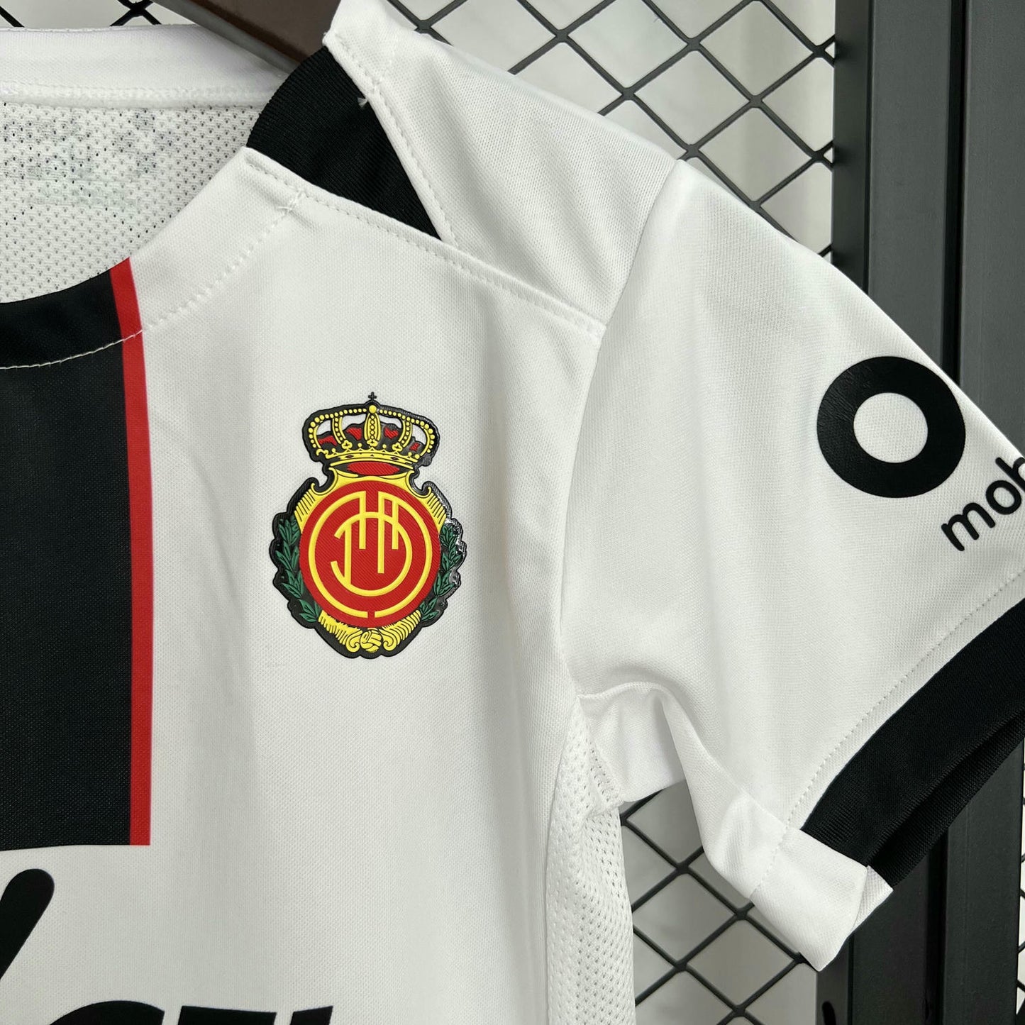 Kit Infantil Mallorca Home 25/26 . - Branco