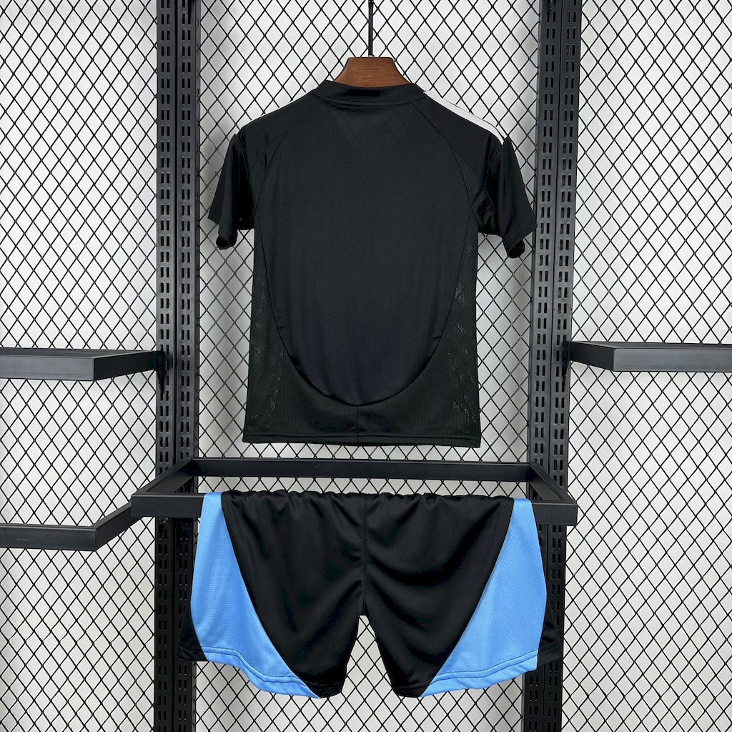 Kit Infantil Charlotte Away 25/26 . - Preto
