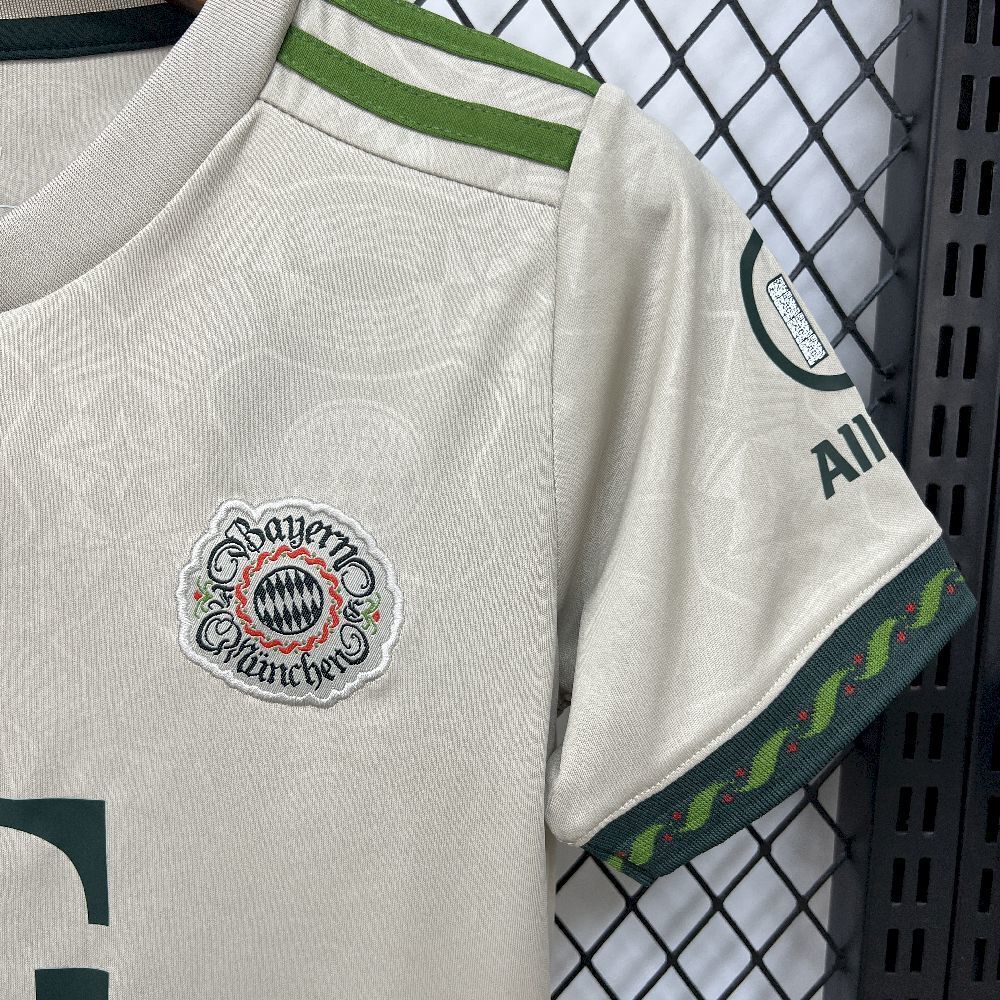 Kit Infantil Bayern de Munique Edição Especial 25/26 - Bege
