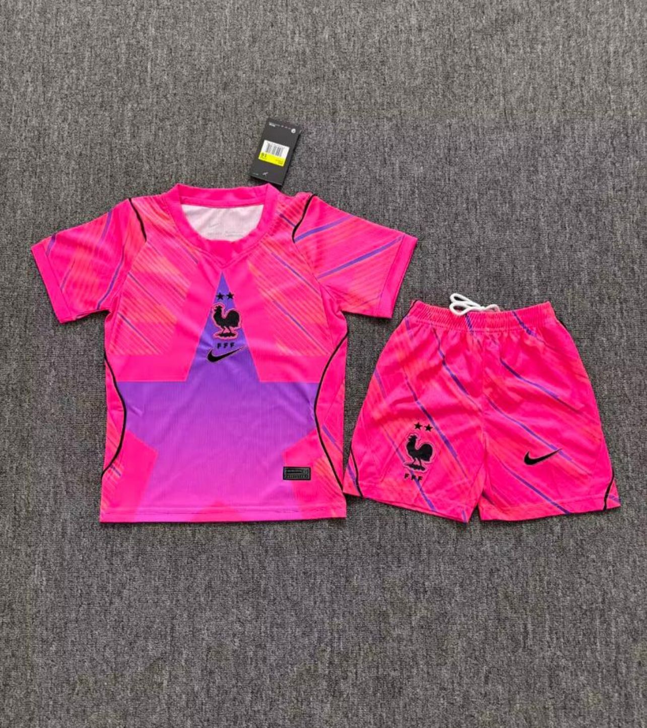 Kit Infantil FranƧa Goleiro 26/27 - Rosa
