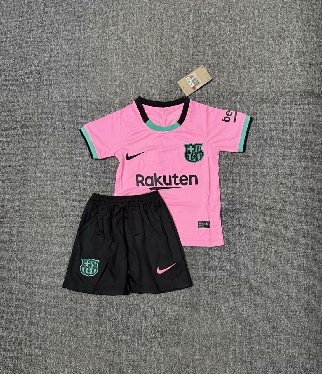 Kit Infantil Barcelona Third RetrƓ 20/21 - Rosa