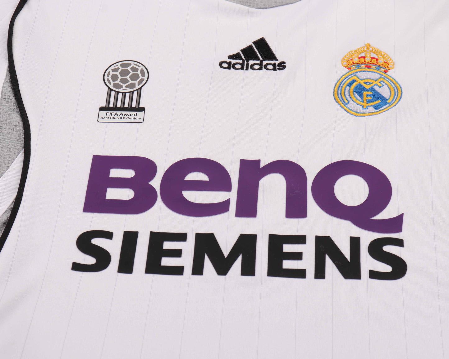 Kit Infantil Real Madrid Home RetrƓ 06/07 - Branco