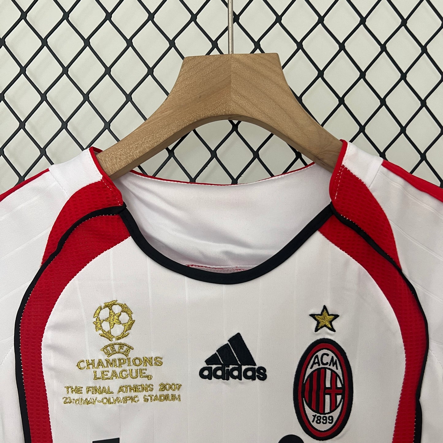 Kit Infantil Milan Away RetrƓ 2007 . - Branco