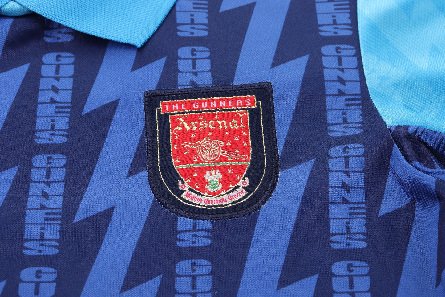 Kit Infantil Arsenal Away RetrƓ 94/95 - Azul