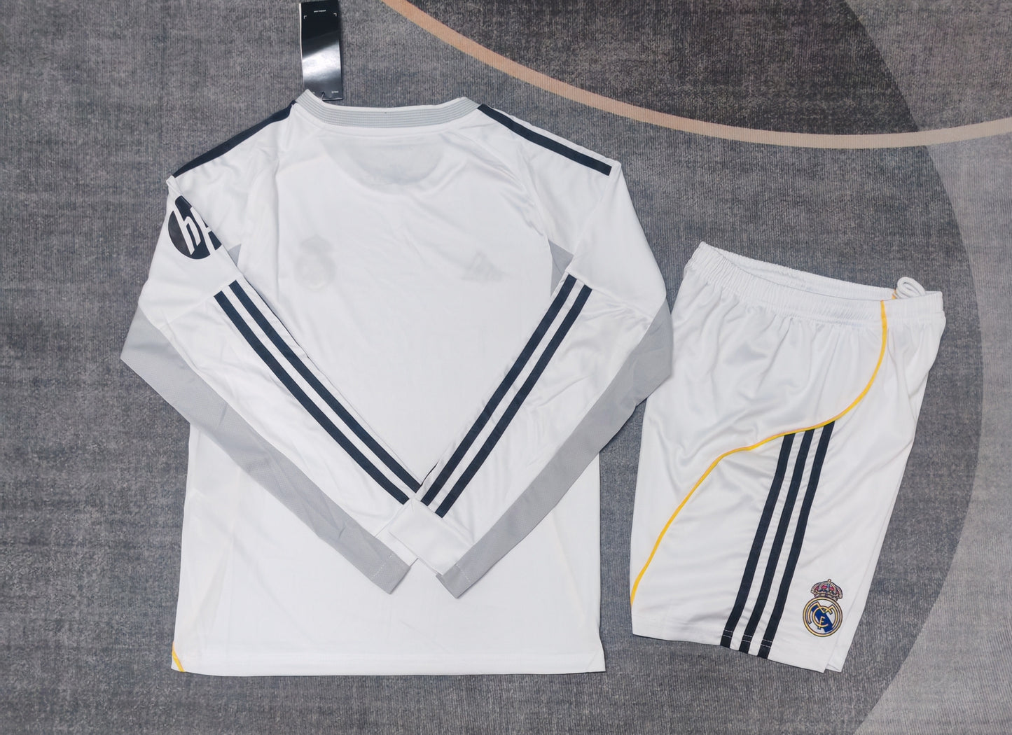 Kit Infantil Real Madrid Home Manga Longa 25/26 - Branco