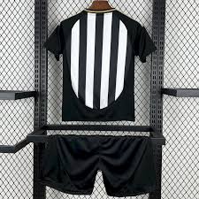 Kit Infantil Atlético Mineiro Home 25/26 -Preto e Branco Listrada