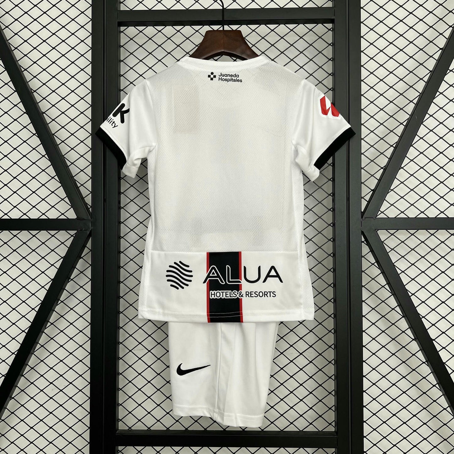 Kit Infantil Mallorca Home 25/26 . - Branco