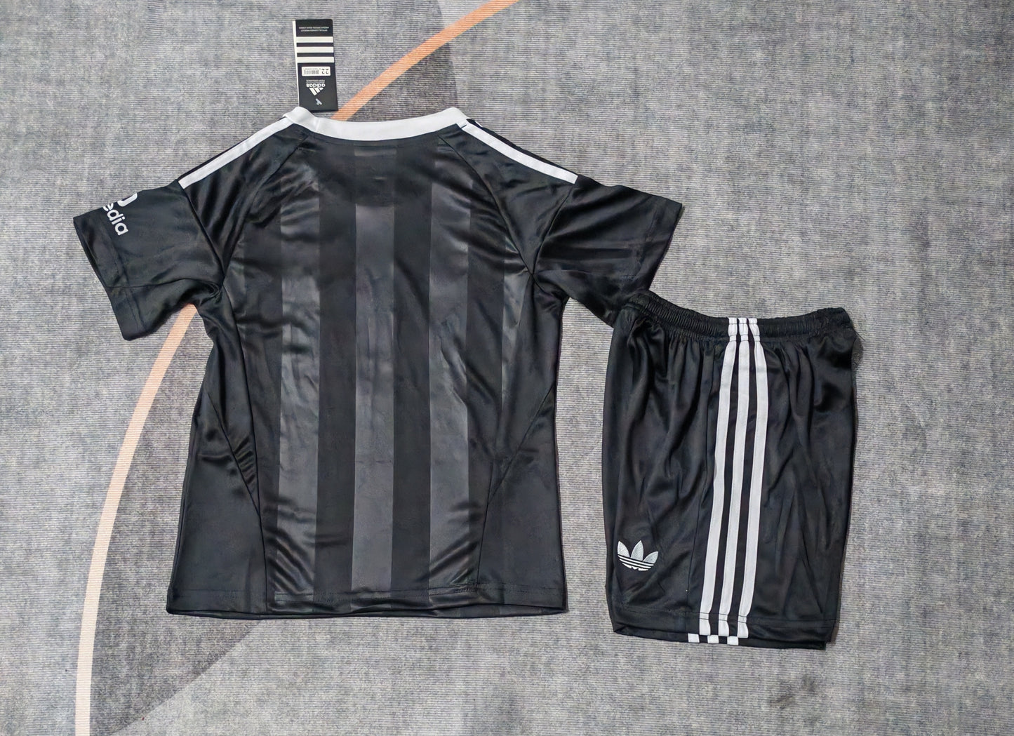 Kit Infantil Liverpool Goleiro 25/26 - Preto