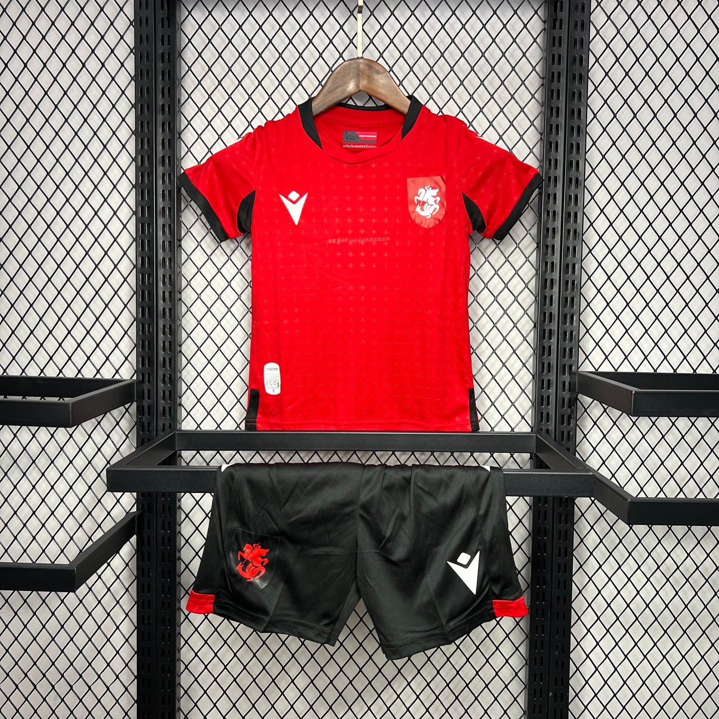 Kit Infantil Georgia Away 24/25 Macron -Vermelho