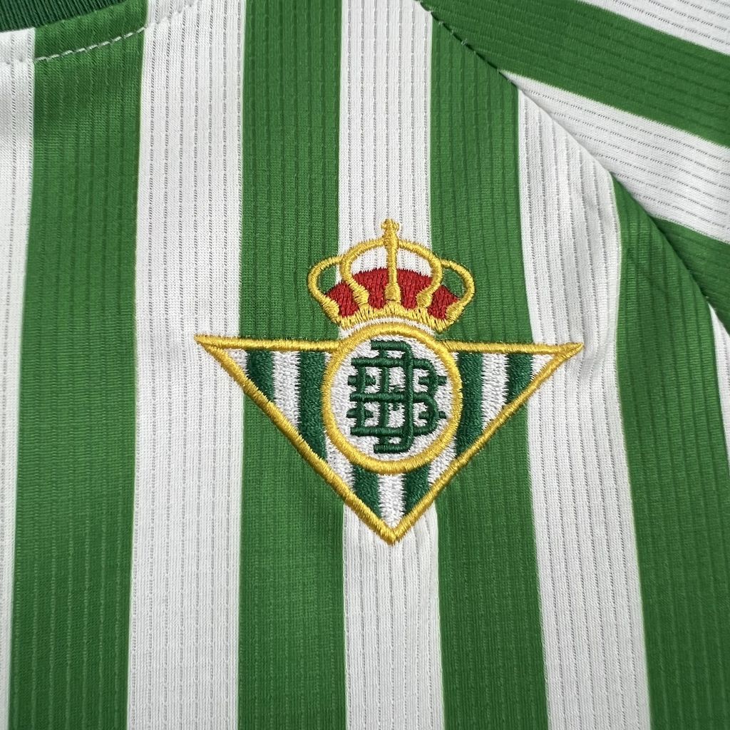 Kit Infantil Real Betis Edição Especial Final Conference League 24/25 . Hummel - Verde e Branca