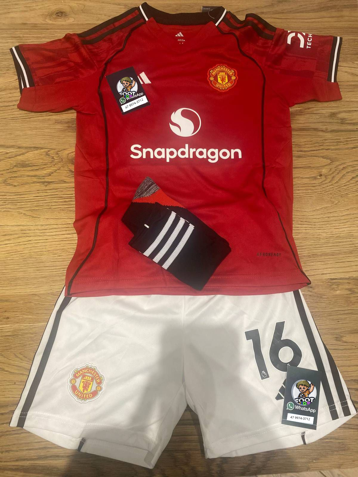 Kit infantil Manchester United Home 25/26  - Vermelho