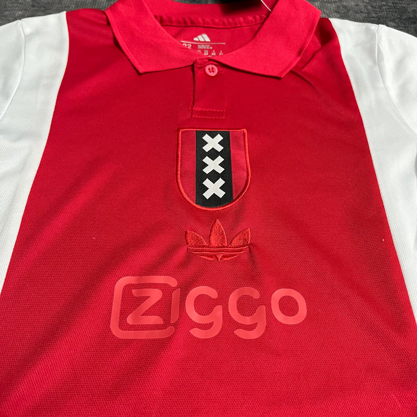 Kit Infantil Ajax Edição Especial 25/26 -Branca e Vermelha