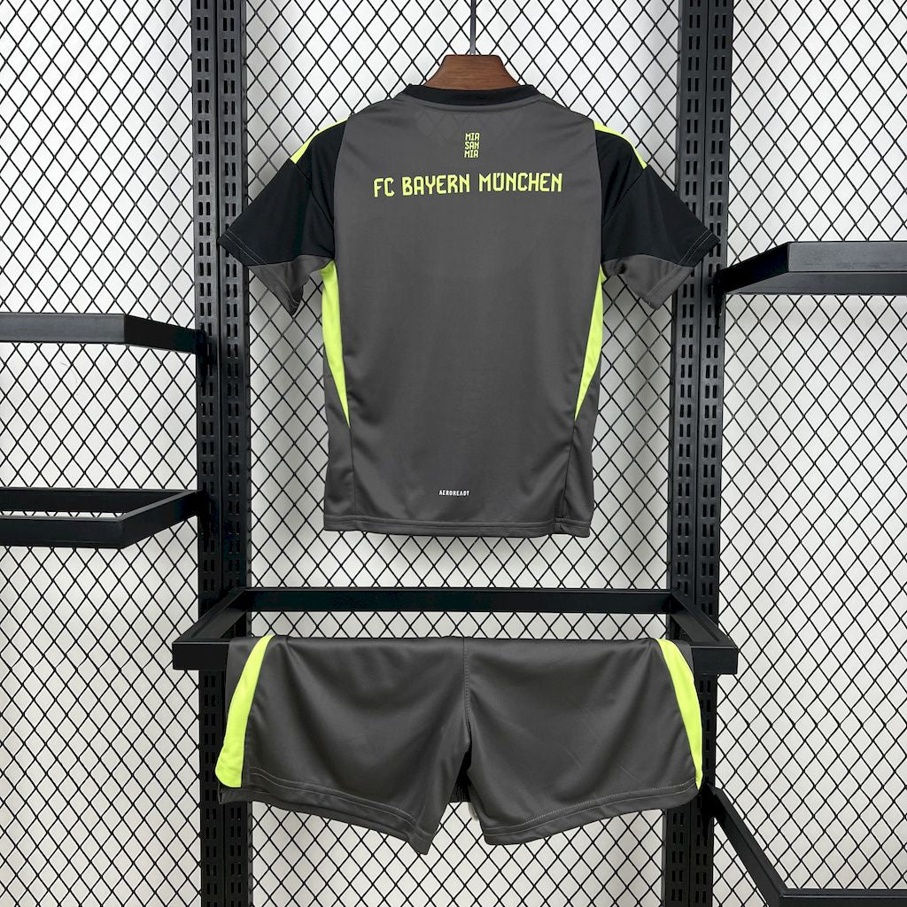 Kit Infantil Bayern de Munique Goleiro 25/26 - Cinza