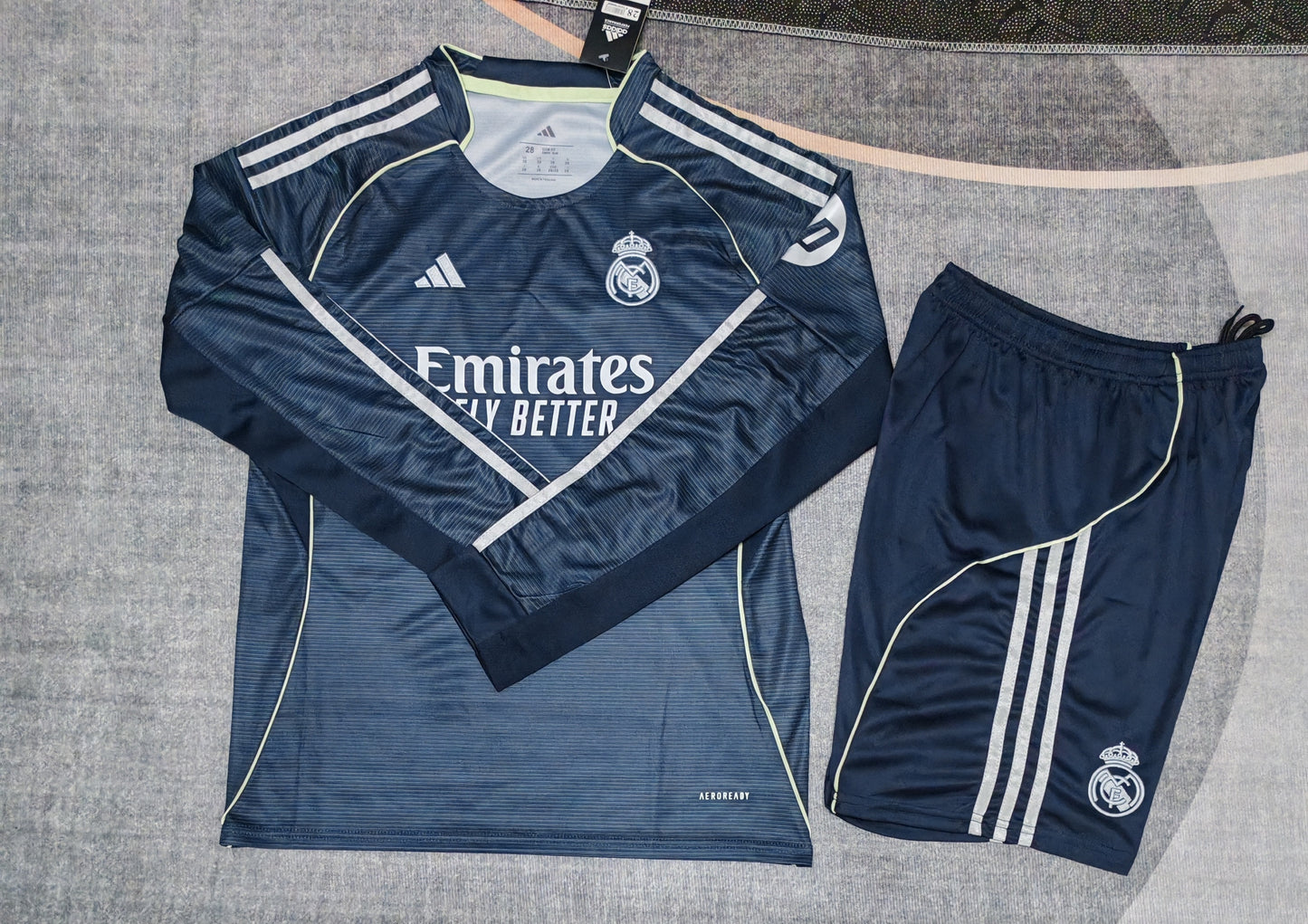 Kit Infantil Real Madrid Away Manga Longa 25/26 - Cinza Escuro