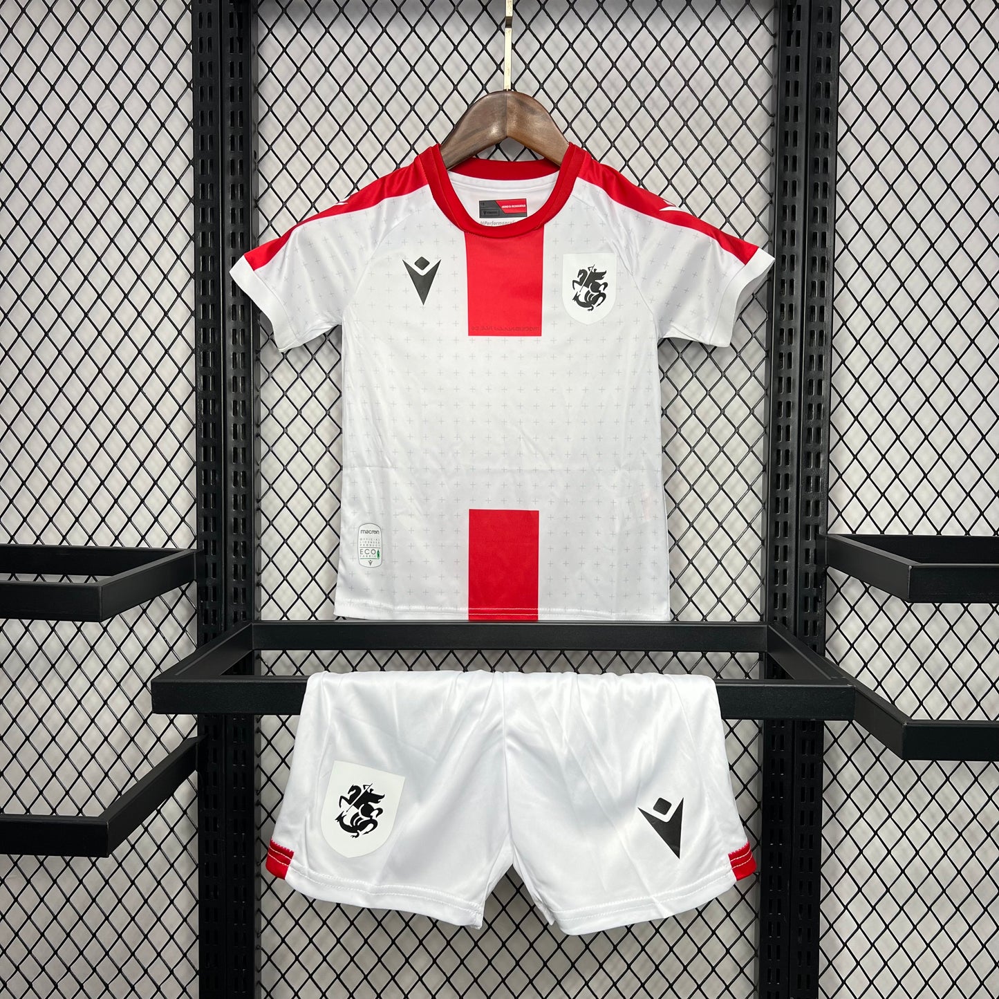 Kit Infantil Georgia Home 24/25 Macron -Branco e Vermelho