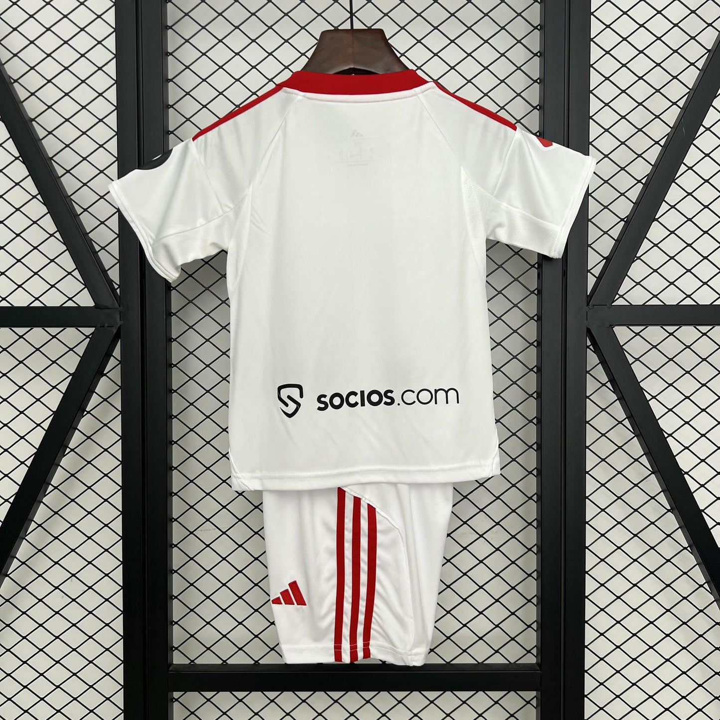 Kit Infantil Sevilla Home 25/26 . Castore - Branco