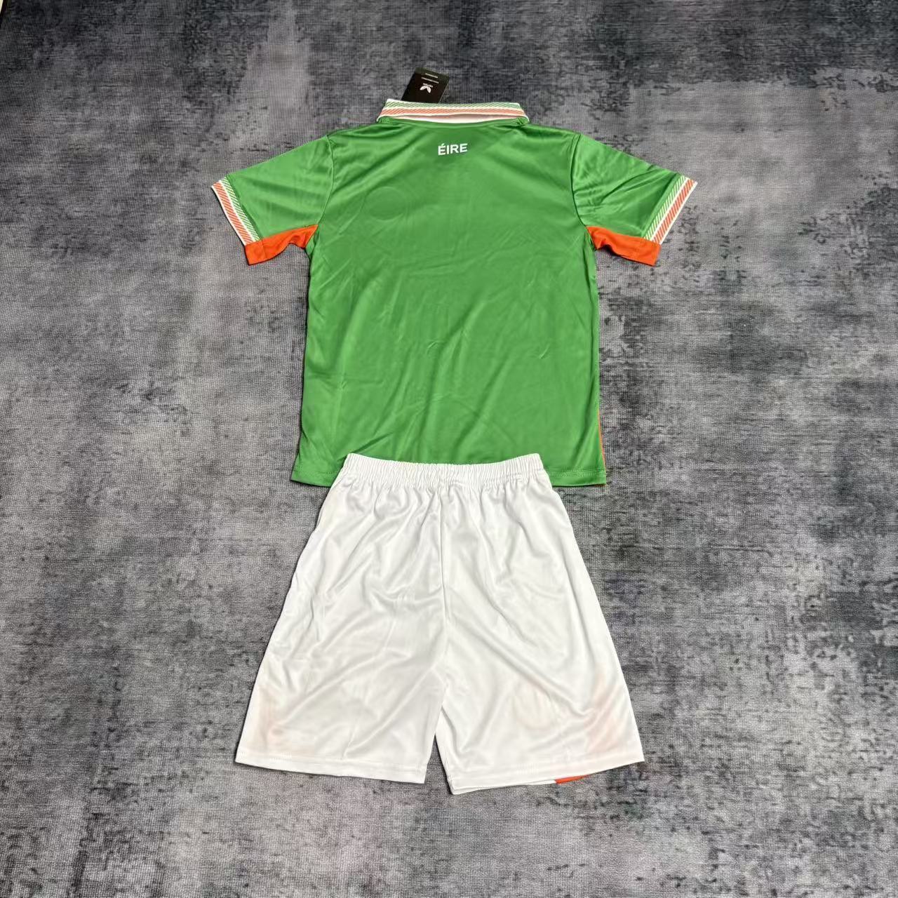 Kit Infantil  Irlanda Home 25/26 Castore  - Verde