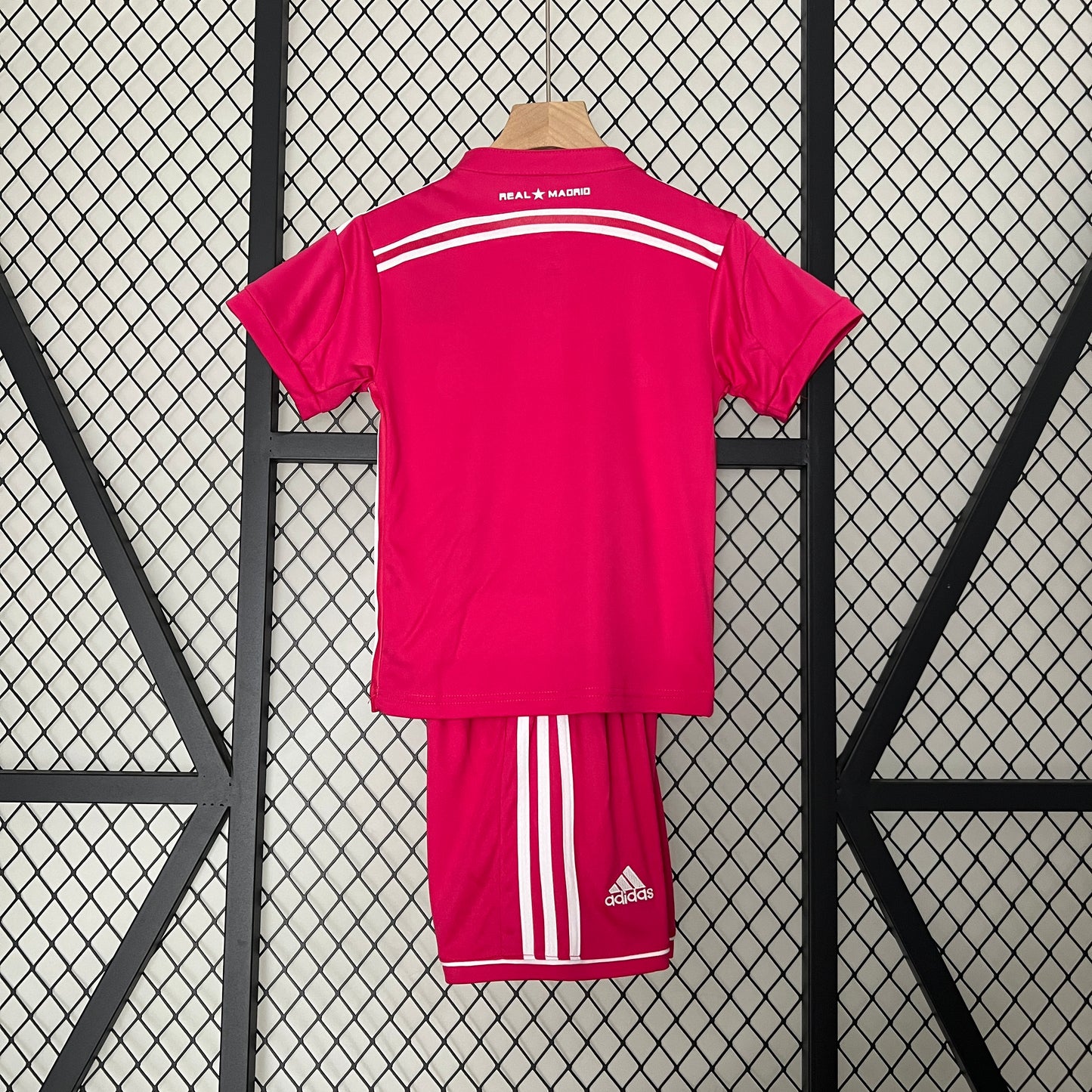 Kit Infantil Real Madrid Home Away 14/15 - Rosa