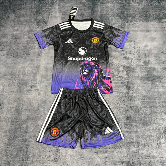 Kit infantil Manchester United Edição Especial 25/26 . - Preto e Roxo