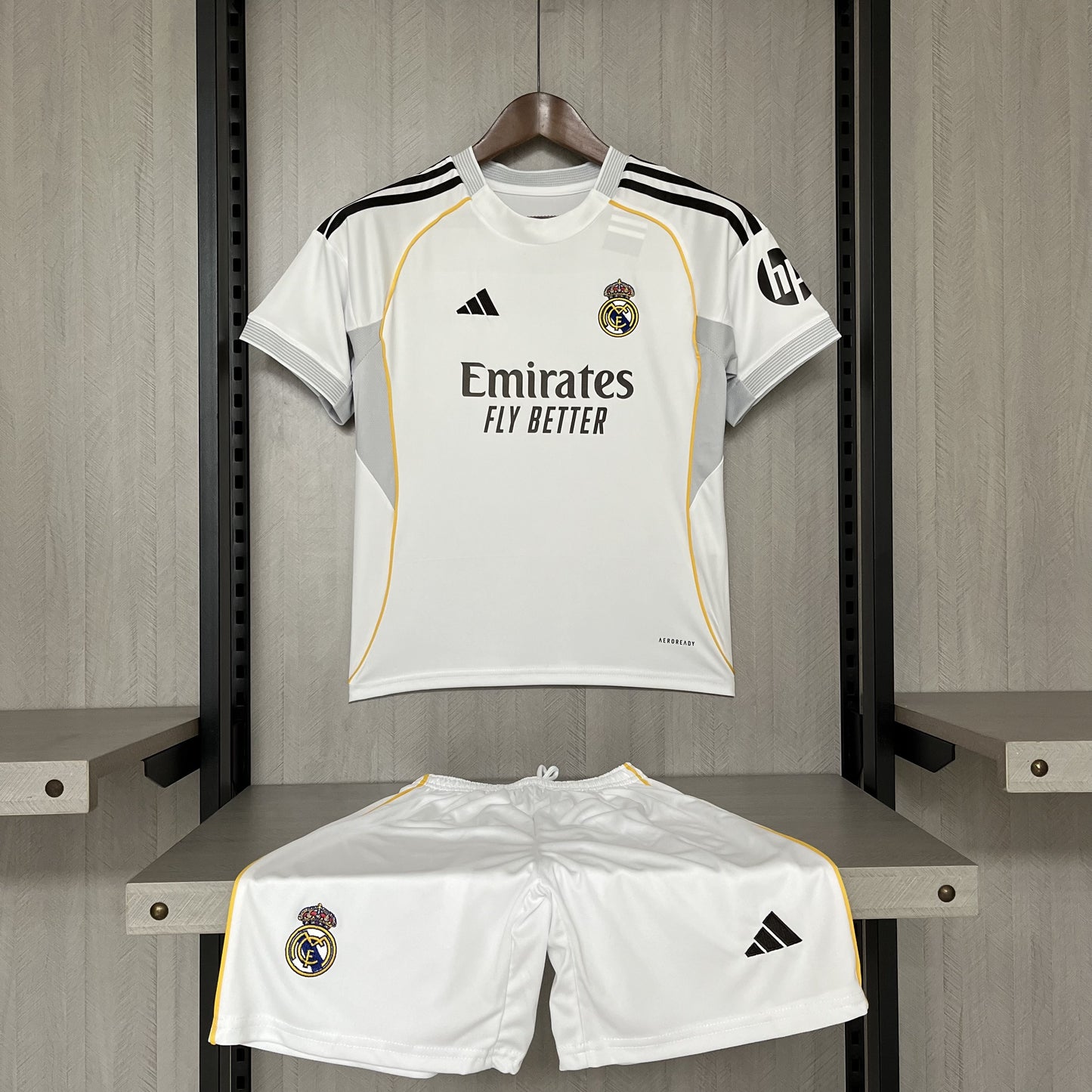 Kit Infantil Real Madrid Home 25/26 -Branca