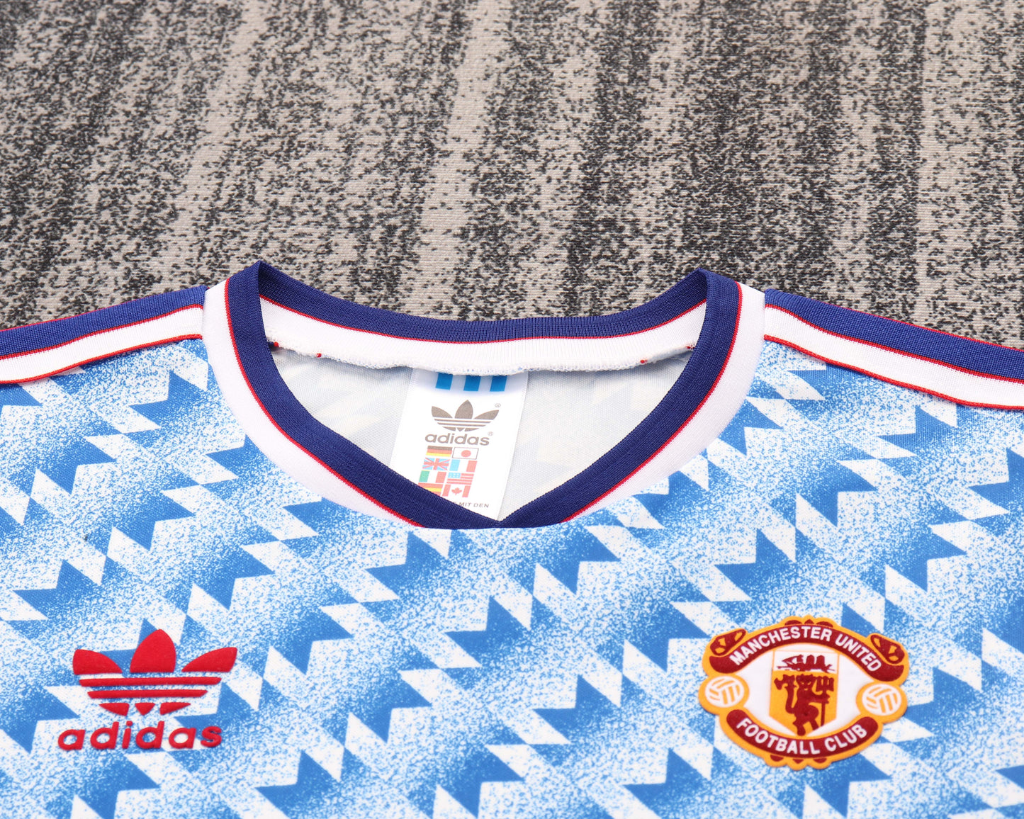 Kit infantil Manchester United Retrô Away 90/91 . - Azul Claro