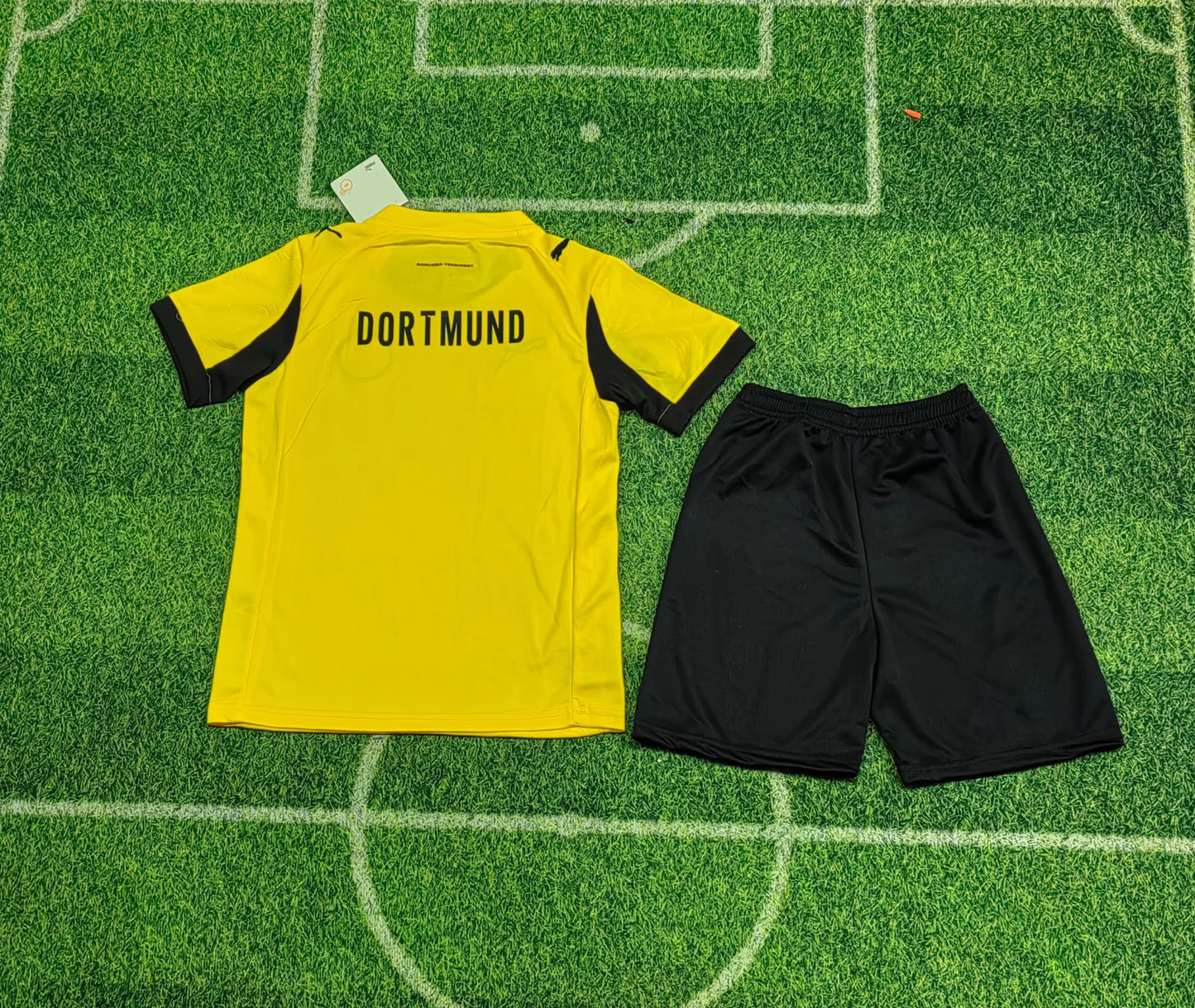 Kit Infantil Borussia Dortmund Home Edição Copas 25/26 - Amarela
