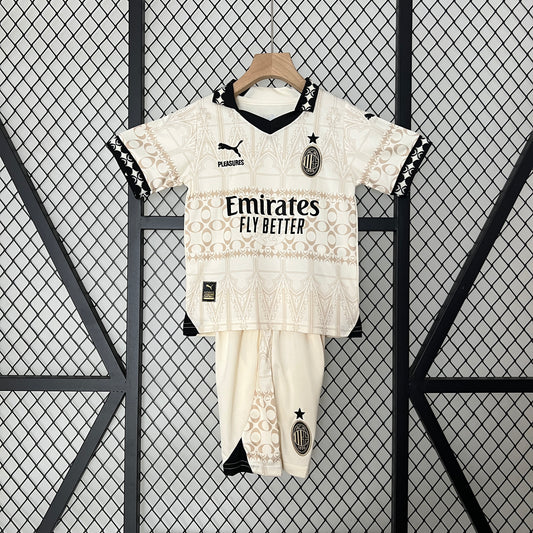 Kit Infantil Milan Fourth 24/25 -Bege
