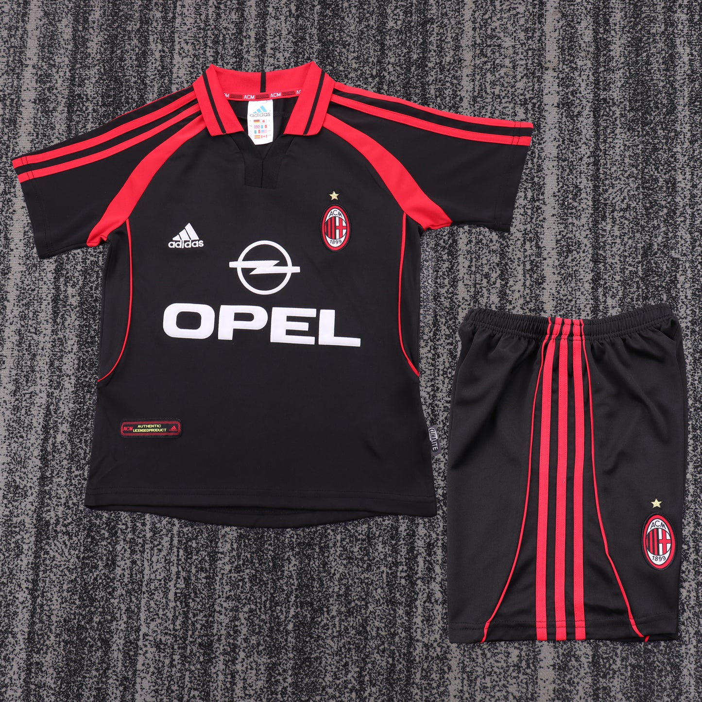Kit Infantil Milan Away Retrô 00/01 . - Preto e Vermelho