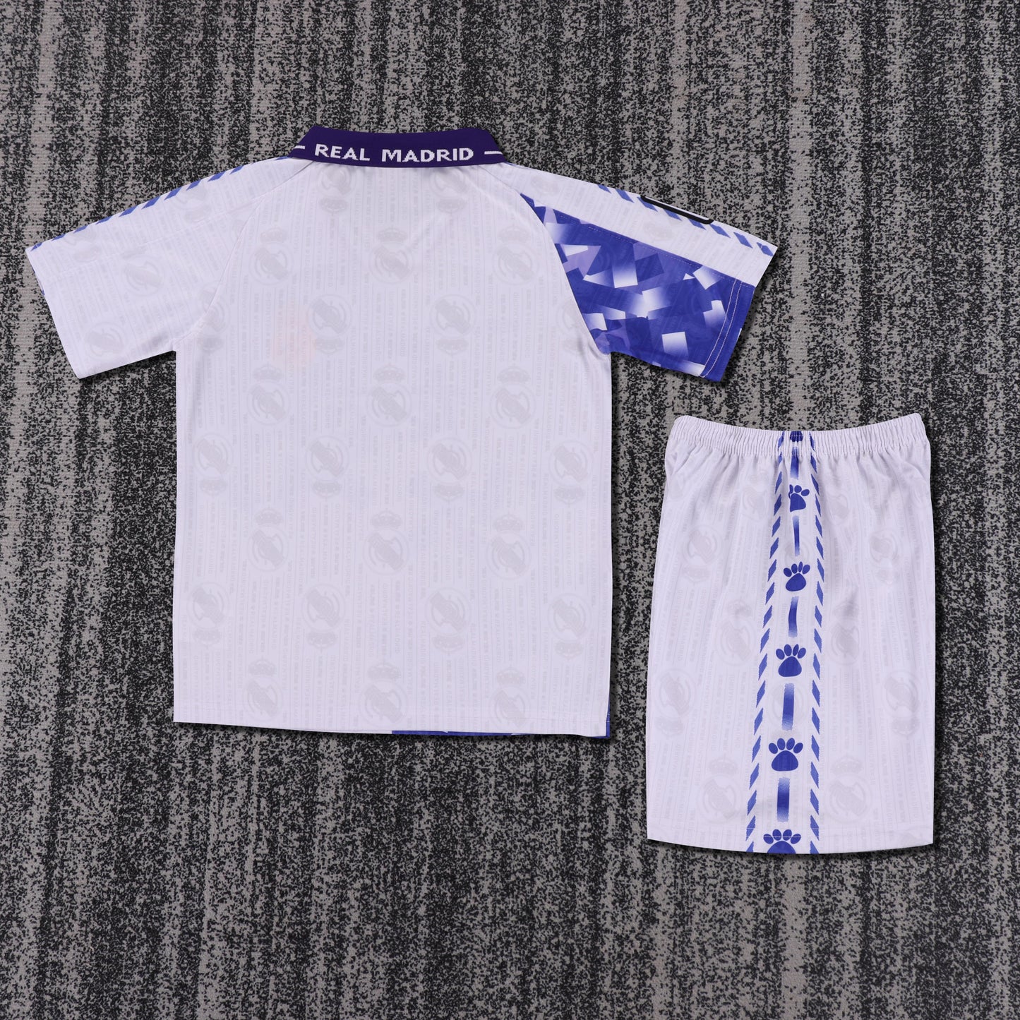 Kit Infantil Real Madrid Third Retrô 96/97 Kelme - Azul e Branco