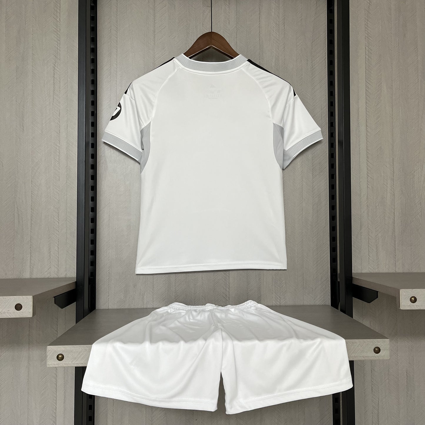 Kit Infantil Real Madrid Home 25/26 -Branca