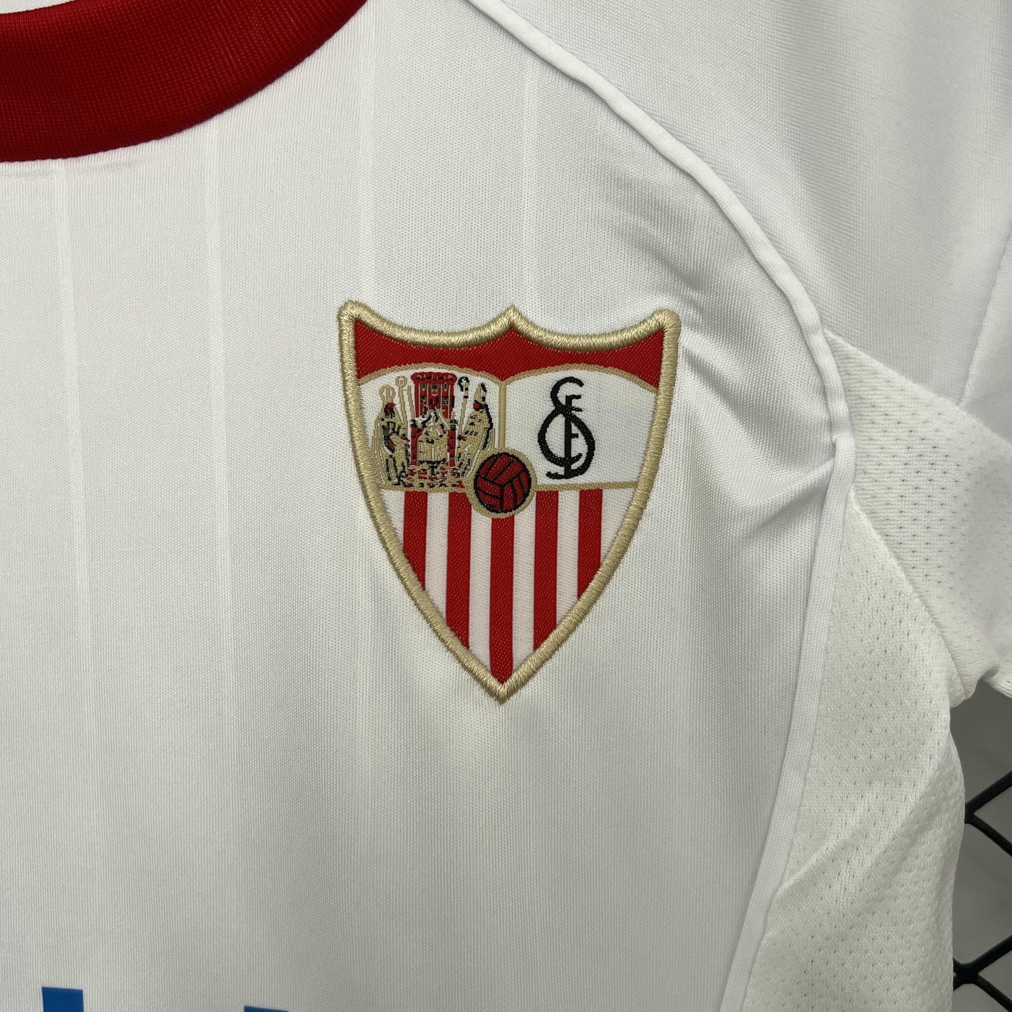 Kit Infantil Sevilla Home 25/26 . Castore - Branco