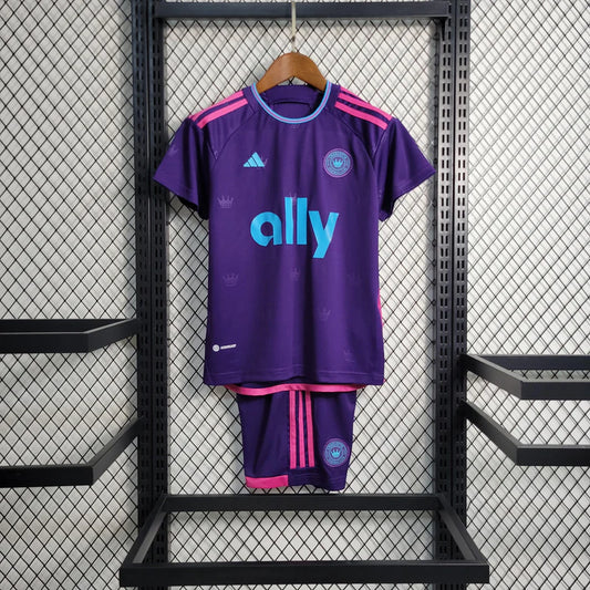 Kit Infantil Charlotte Away 24/25 . - Roxo