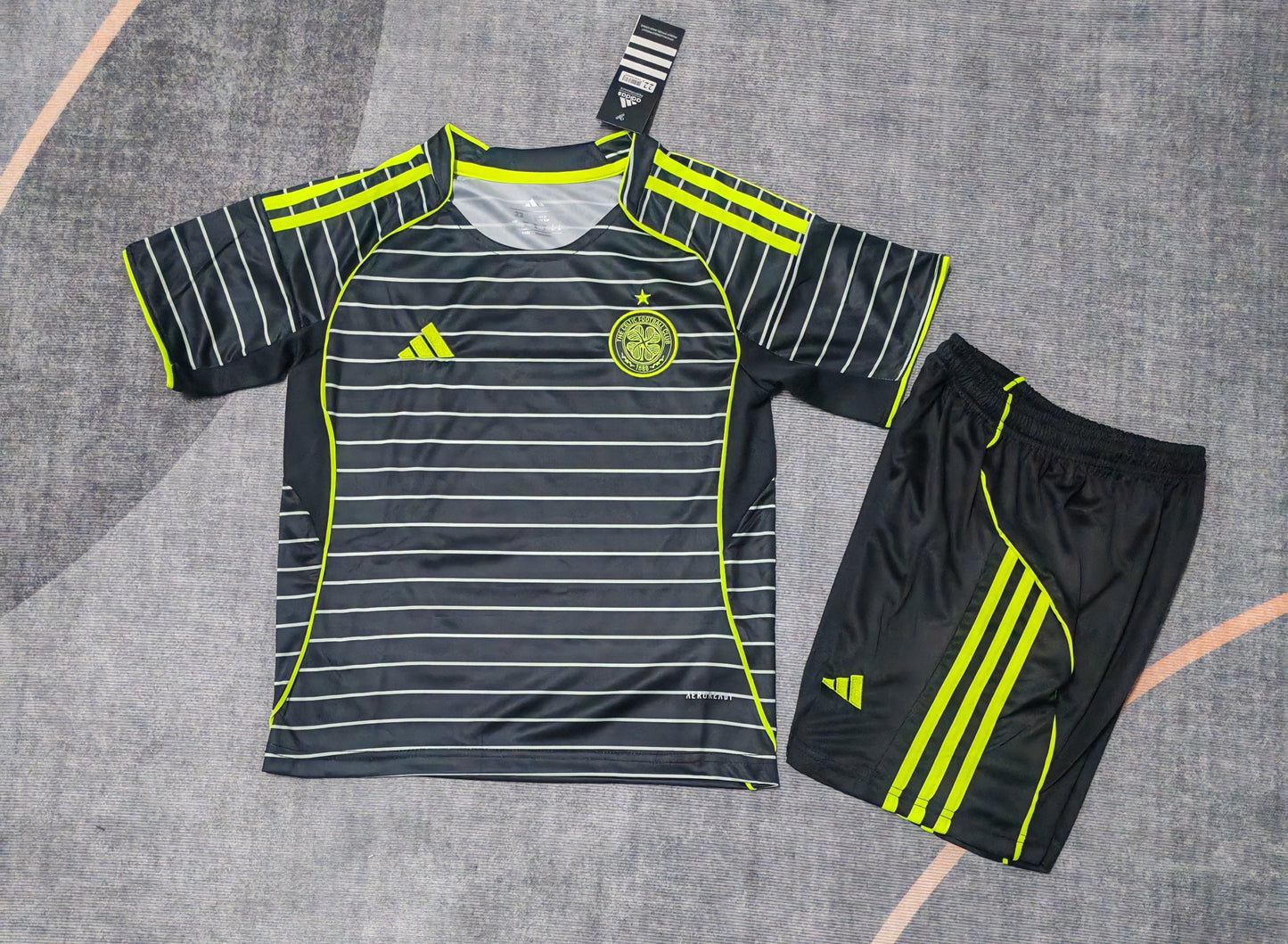 Kit Infantil Celtic Treino 25/26 -Preto