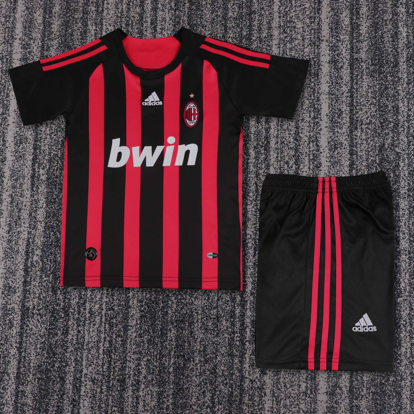 Kit Infantil Milan Home Retrô 08/09 . - Vermelho e Preto