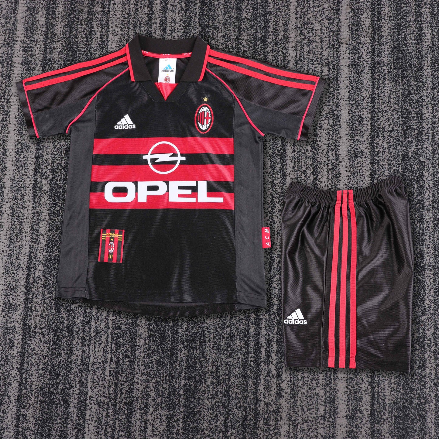 Kit Infantil Milan Away Retrô 98/99 . - Preto