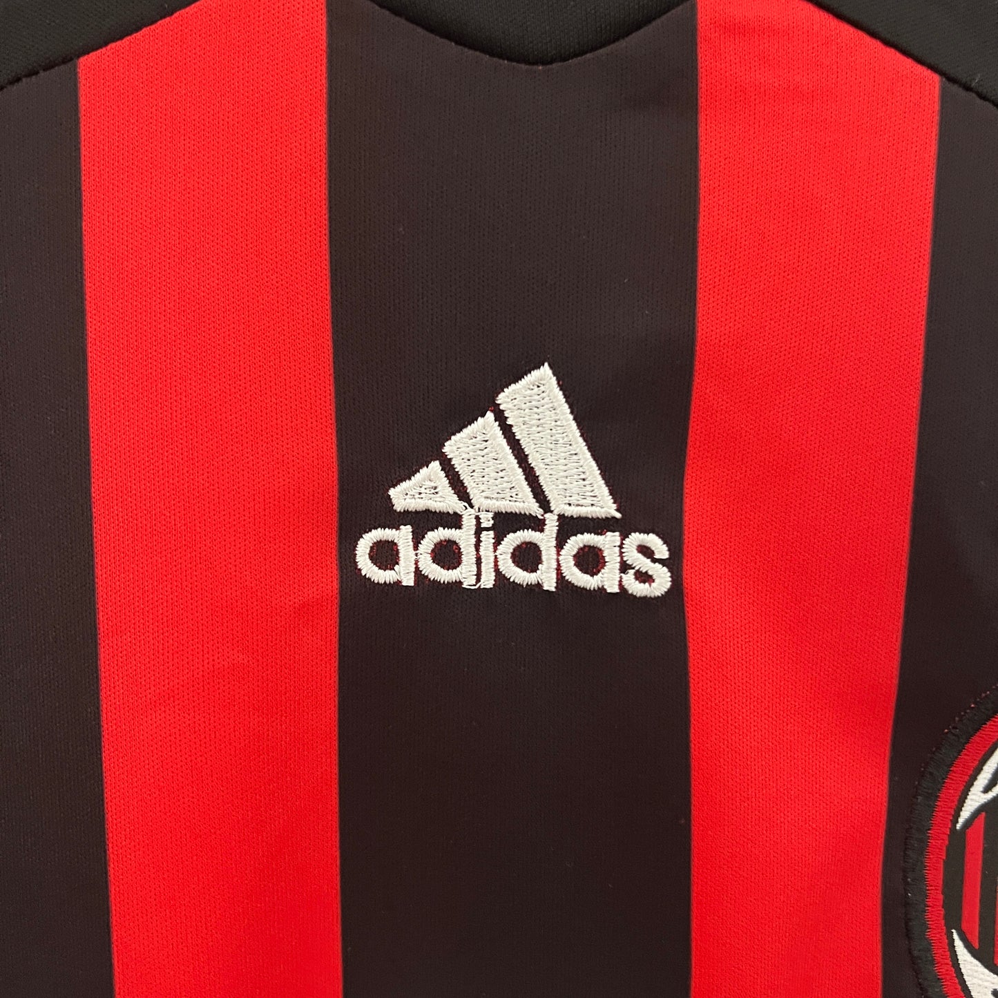 Kit Infantil Milan Home Retrô 2007 . - Vermelho e Preto