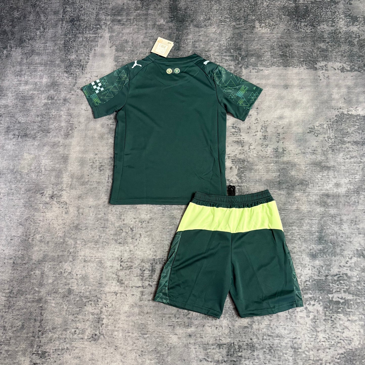 Kit Infantil Manchester City Ediçao Especial EA GAMES 25/26 . - Verde