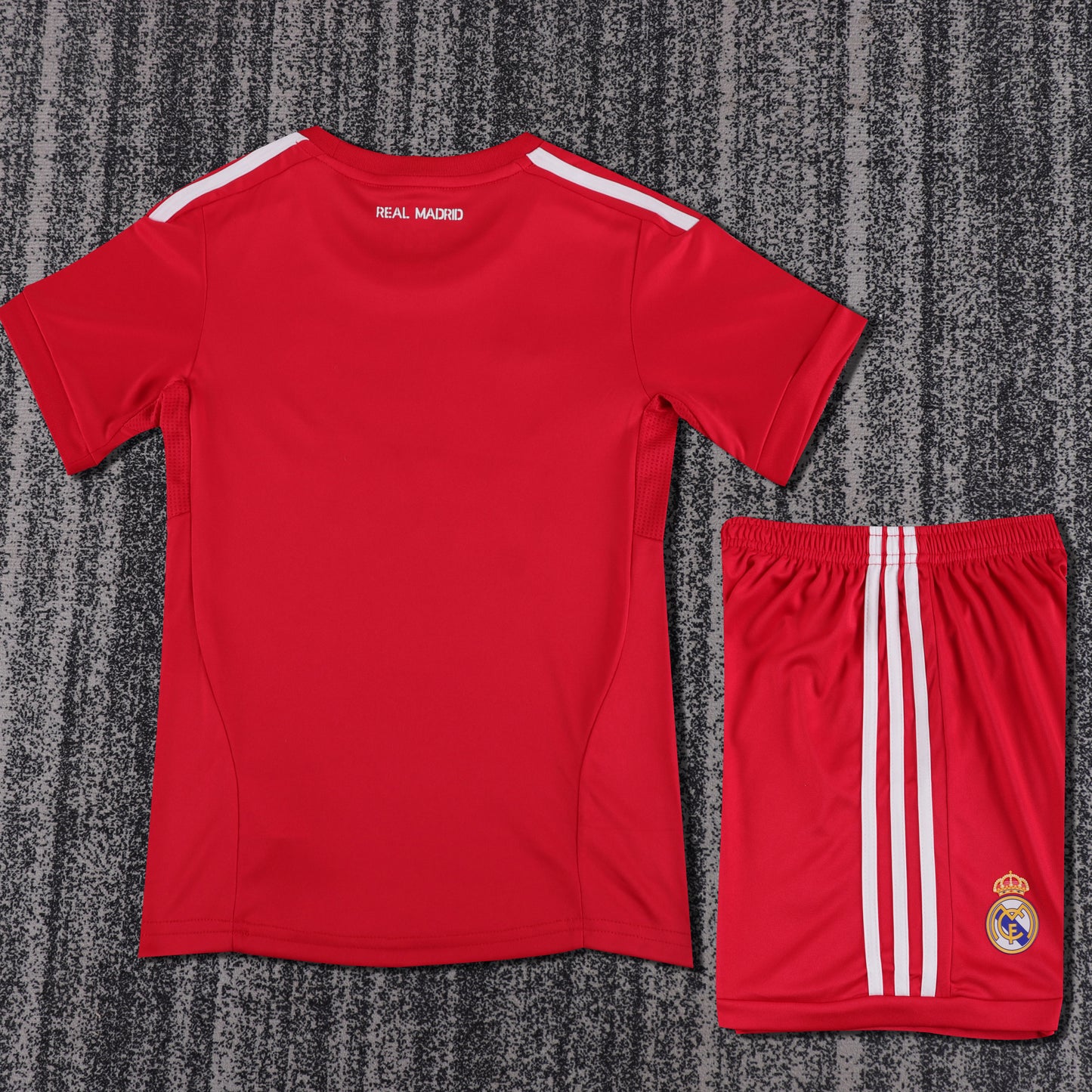 Kit Infantil Real Madrid Third Retrô 11/12 - Vermelho