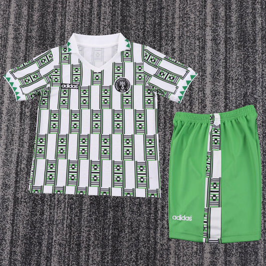 Kit Infantil Nigeria Home Retrô 1994 . - Verde e Branco