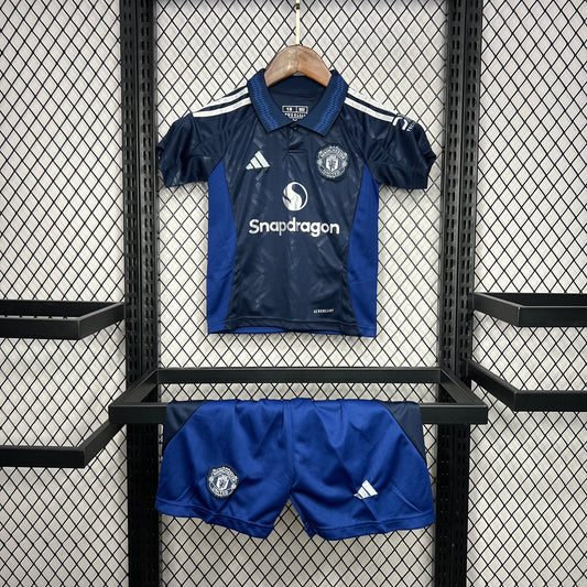 Kit infantil Manchester United Away 24/25 . - Azul Escuro