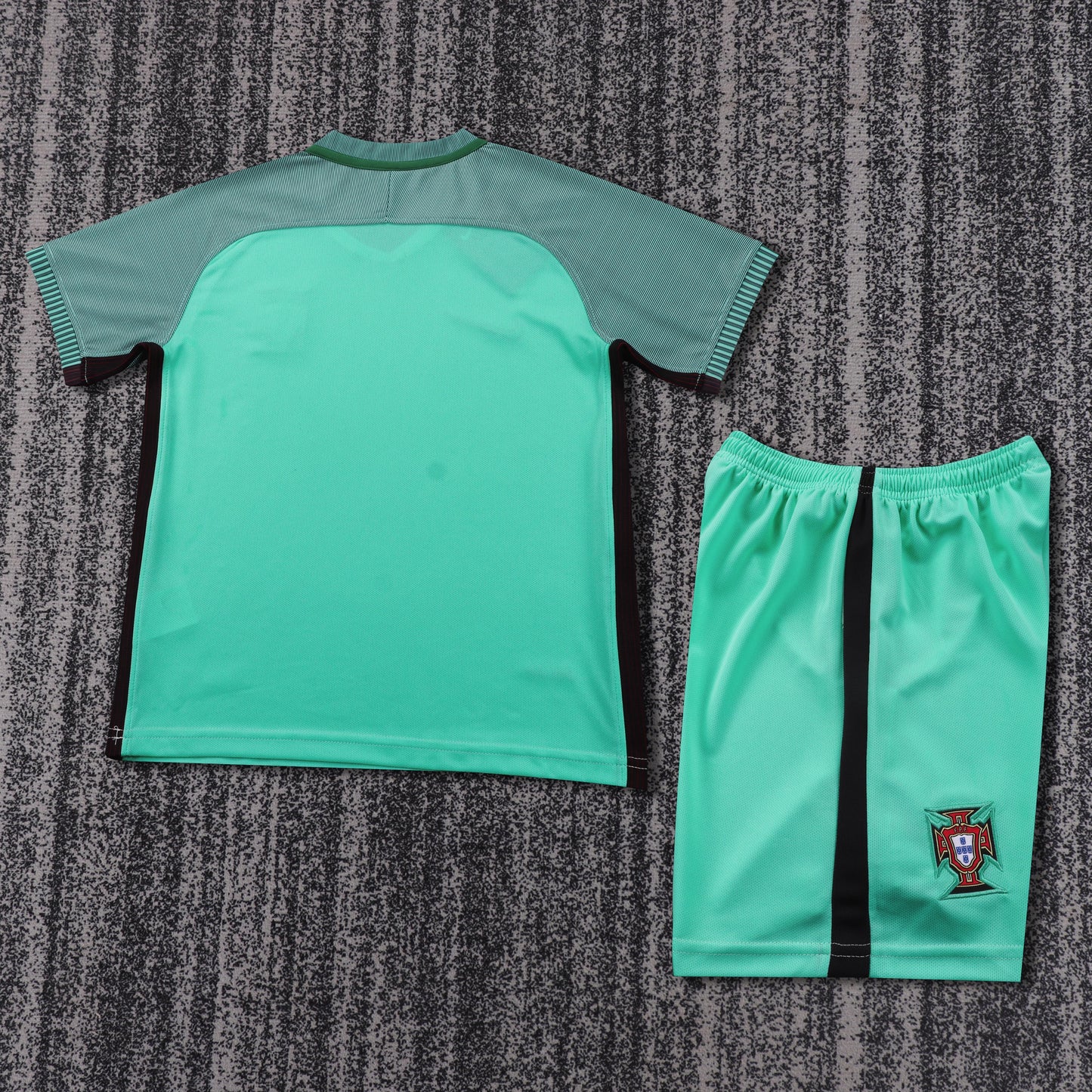Kit Infantil Portugal Away Retrô 2016 - Verde