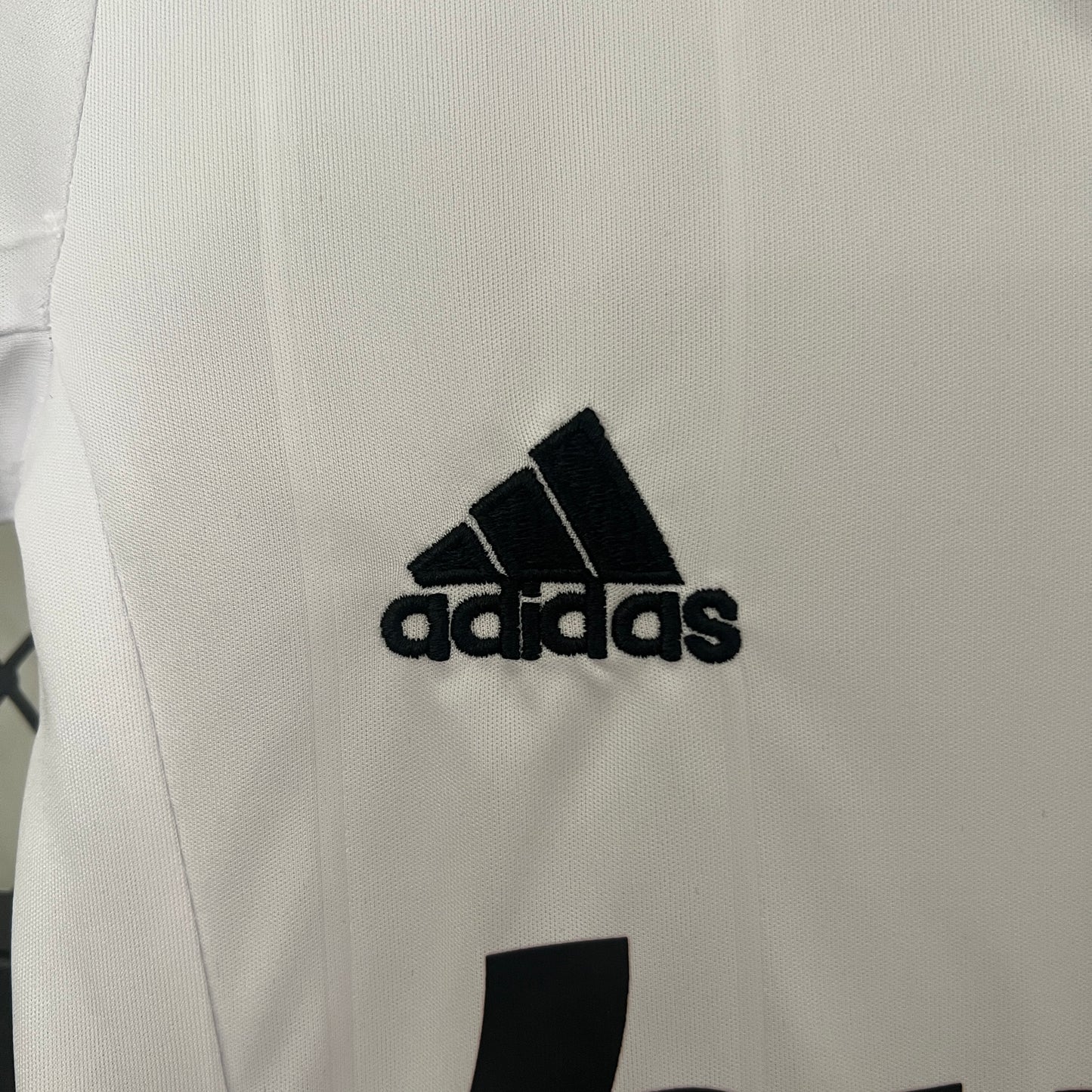 Kit Infantil Real Madrid Home Retrô 12/13 - Branco
