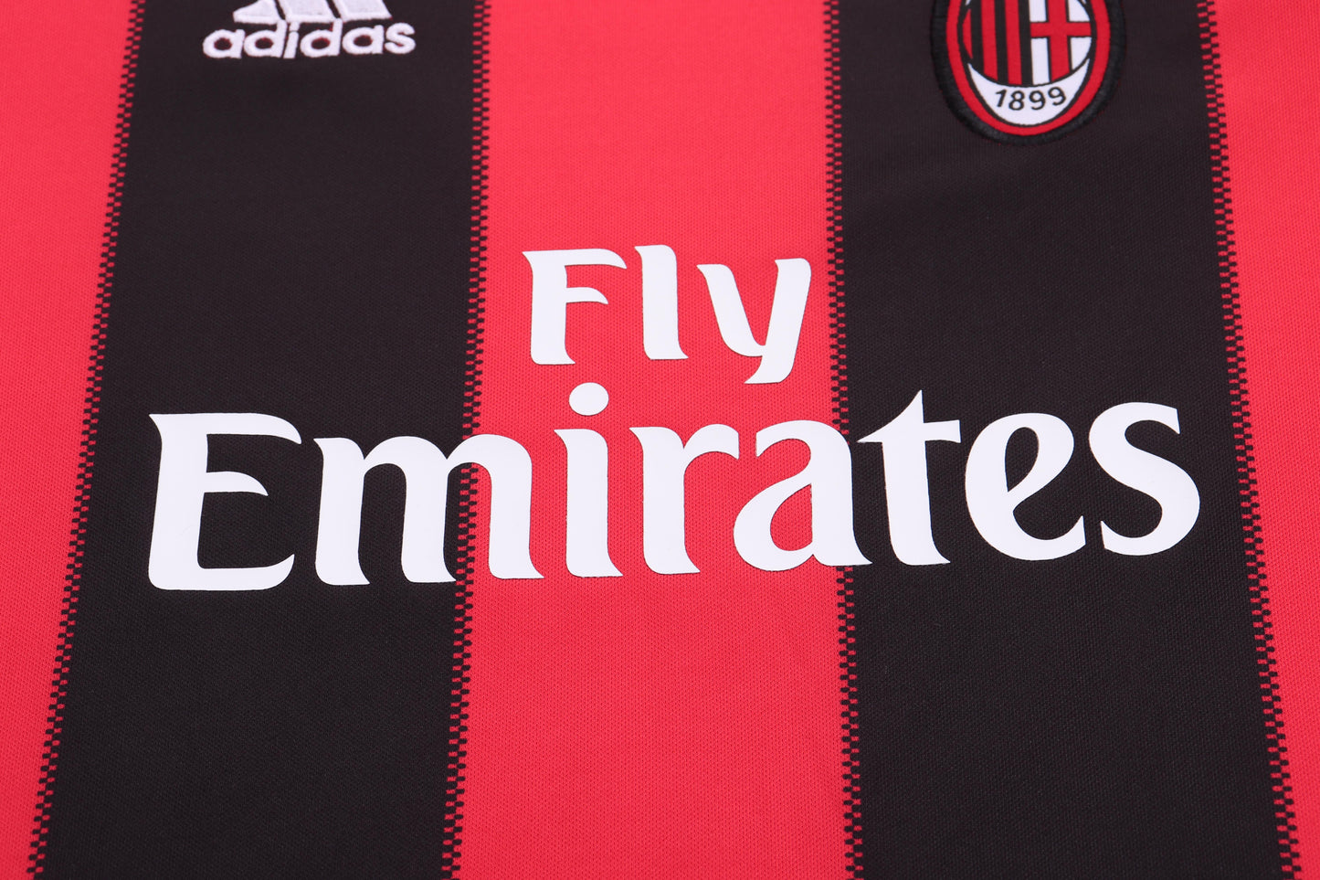 Kit Infantil Milan Home Retrô 2011 . - Vermelho e Preto
